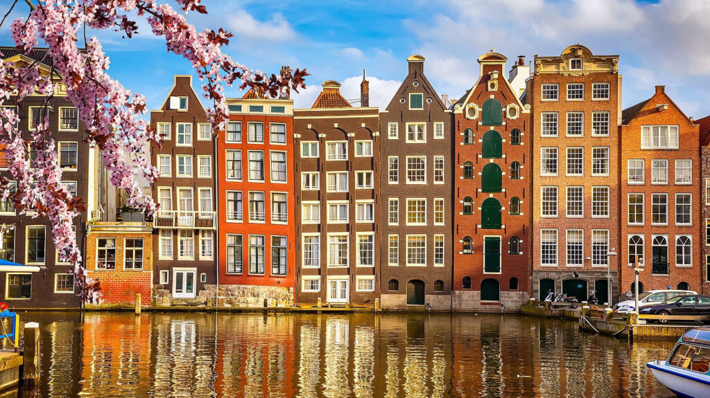 Hollandiai házakról egy kép.